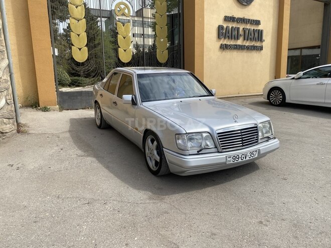 Mercedes E 220 1994, 380,728 km - 2.2 l - Bakı