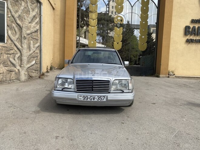 Mercedes E 220 1994, 380,728 km - 2.2 l - Bakı