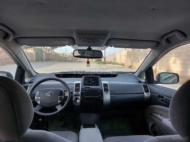 Toyota Prius 2009, 180,000 km - 1.5 л - Bakı