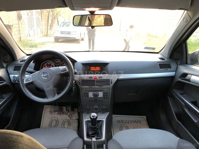 Opel Astra 2006, 170,000 km - 1.3 л - Bakı