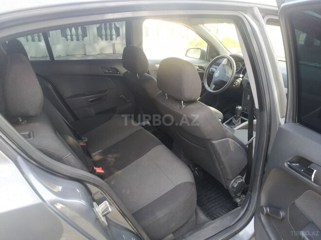 Opel Astra 2005, 184,000 km - 1.4 l - İsmayıllı