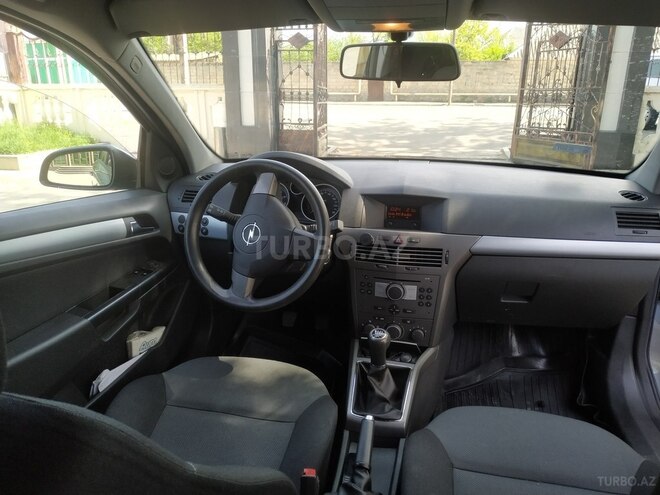Opel Astra 2005, 184,000 km - 1.4 l - İsmayıllı