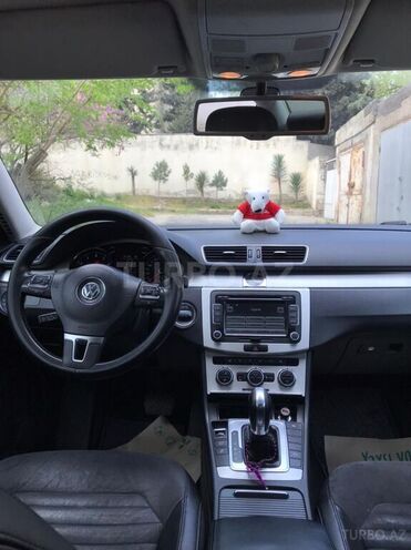 Volkswagen Passat 2013, 180,000 km - 1.8 l - Bakı