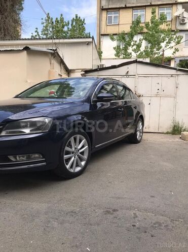 Volkswagen Passat 2013, 180,000 km - 1.8 l - Bakı