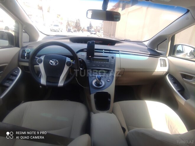 Toyota Prius 2011, 145,000 km - 1.8 l - Bakı