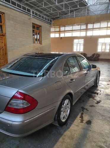 Mercedes E 240 2004, 158,600 km - 2.6 л - Şəmkir