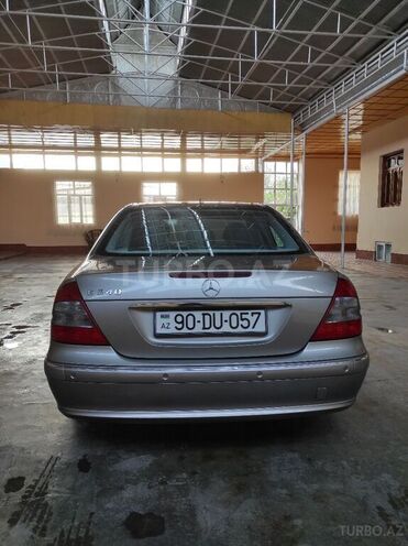 Mercedes E 240 2004, 158,600 km - 2.6 л - Şəmkir