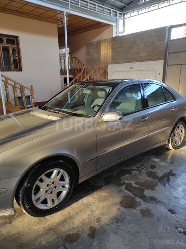 Mercedes E 240 2004, 158,600 km - 2.6 л - Şəmkir