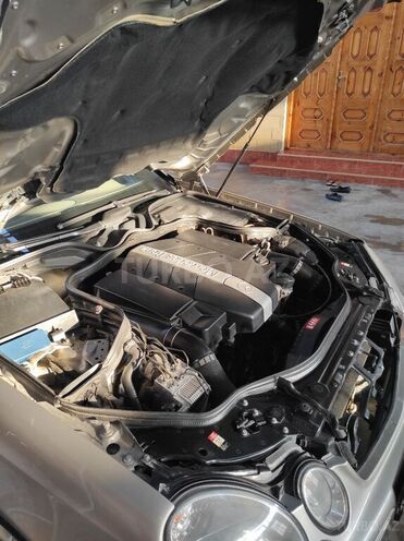 Mercedes E 240 2004, 158,600 km - 2.6 л - Şəmkir