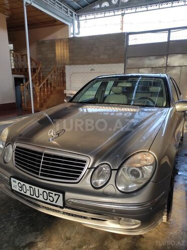 Mercedes E 240 2004, 158,600 km - 2.6 л - Şəmkir
