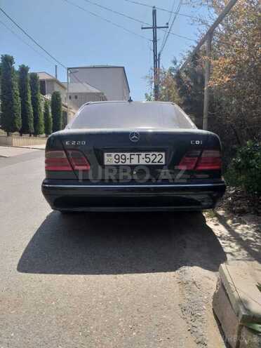 Mercedes E 220 2000, 345,000 km - 2.2 l - Bakı