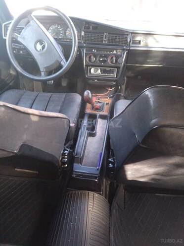 Mercedes 190 1991, 200,000 km - 2.0 l - Ağcabədi