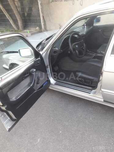 BMW 520 1990, 260,000 km - 2.0 l - Bakı