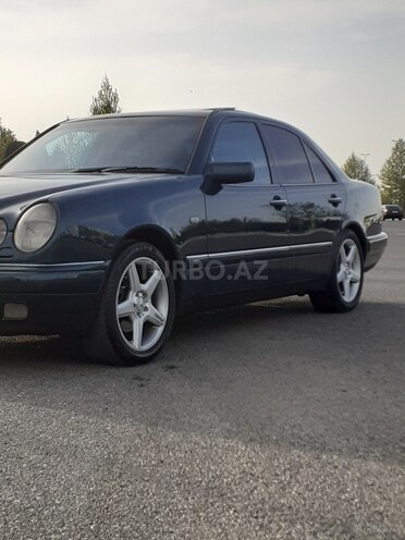 Mercedes E 240 1998, 325,000 km - 2.4 l - Gəncə