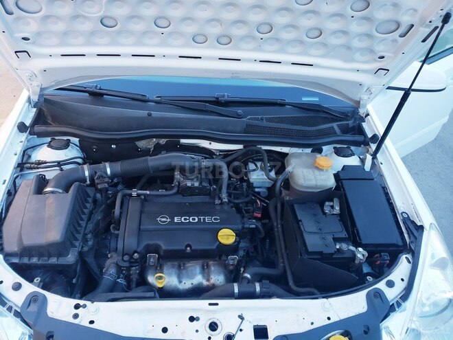 Opel Astra 2009, 153,600 km - 1.4 l - Bakı