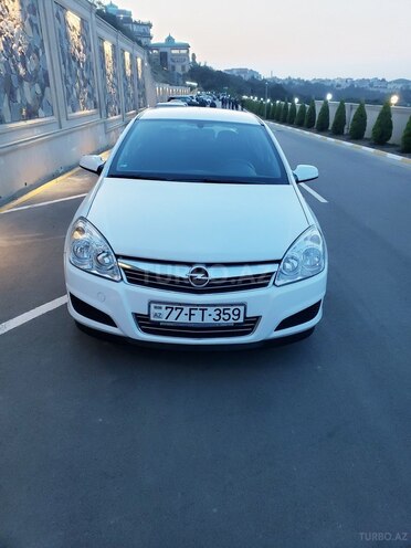 Opel Astra 2009, 153,600 km - 1.4 l - Bakı