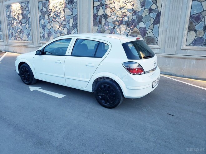 Opel Astra 2009, 153,600 km - 1.4 l - Bakı