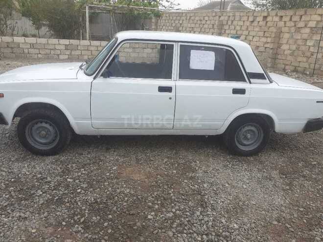 LADA (VAZ) 2107 2004, 100,000 km - 1.6 l - Salyan