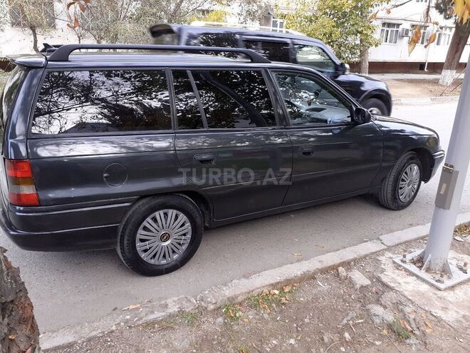 Opel Astra 1996, 220,000 km - 1.6 l - Sumqayıt