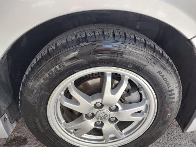 Toyota Prius 2011, 180,000 km - 1.8 l - Bakı
