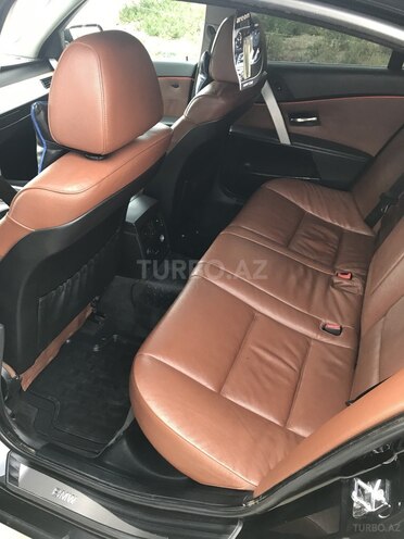 BMW 525 2006, 241,000 km - 2.5 l - Bakı