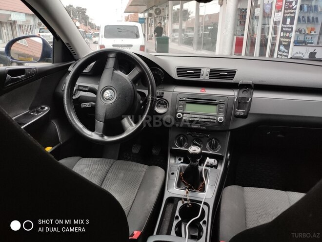 Volkswagen Passat 2005, 365,000 km - 1.6 л - Gəncə