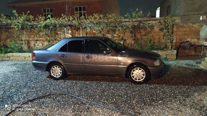 Mercedes C 240 1998, 270,000 km - 2.4 л - Bakı