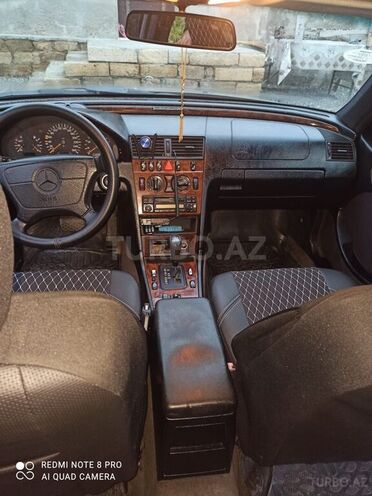 Mercedes C 240 1998, 270,000 km - 2.4 л - Bakı