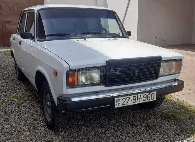 LADA (VAZ) 2107 2009, 170,000 km - 1.6 l - Astara