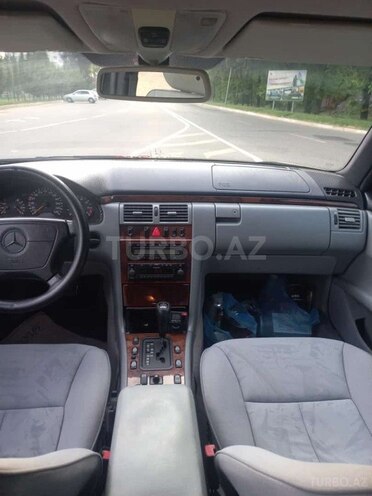 Mercedes E 240 1998, 25,000 km - 2.4 l - Bakı