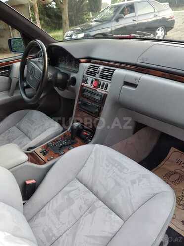 Mercedes E 240 1998, 25,000 km - 2.4 l - Bakı