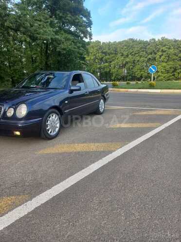 Mercedes E 240 1998, 25,000 km - 2.4 l - Bakı