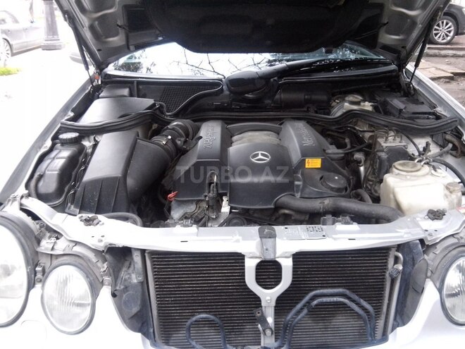 Mercedes E 240 1999, 225,988 km - 2.4 l - Bakı