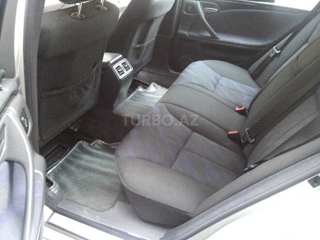 Mercedes E 240 1999, 225,988 km - 2.4 l - Bakı