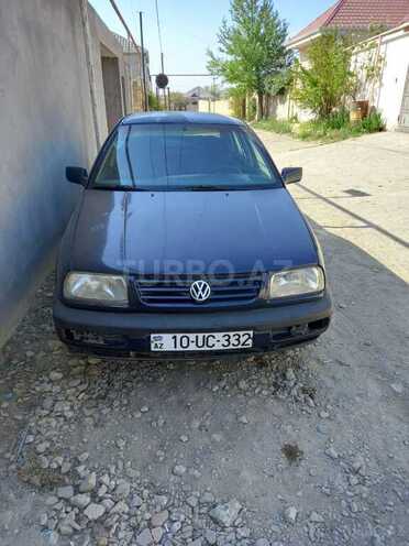 Volkswagen Jetta 1993, 364,000 km - 1.8 л - Bakı