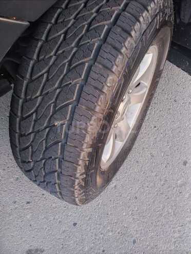 Toyota Prado 2004, 220,000 km - 2.7 л - Salyan
