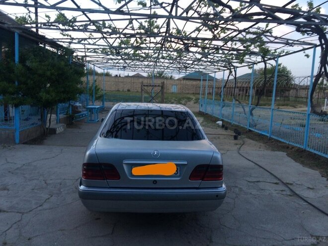 Mercedes E 280 1997, 245,236 km - 2.8 l - Bakı
