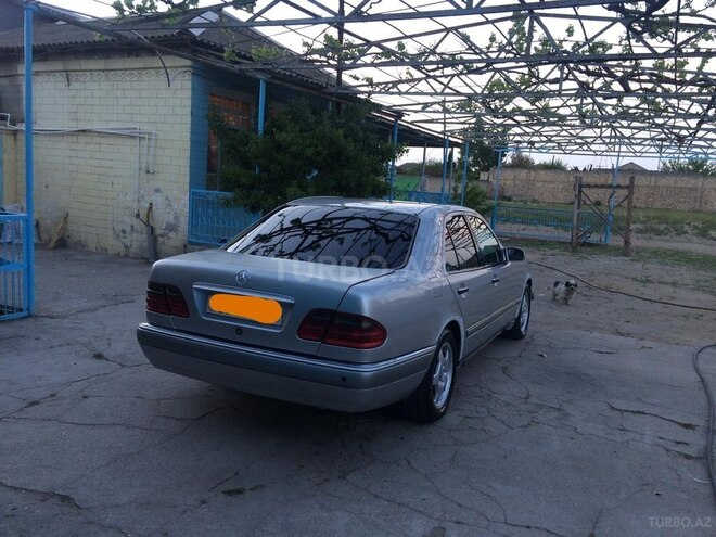 Mercedes E 280 1997, 245,236 km - 2.8 l - Bakı