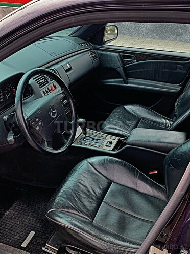 Mercedes E 200 1998, 399,000 km - 2.0 l - Gəncə