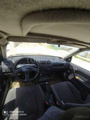 Opel Vectra 1994, 220,000 km - 1.7 l - Bakı