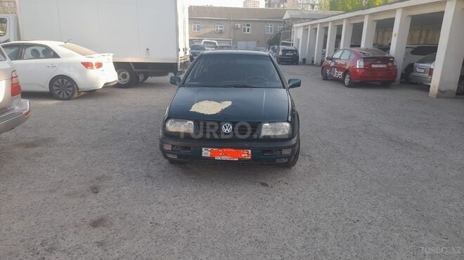 Volkswagen Vento 1996, 250,000 km - 1.8 l - Bakı