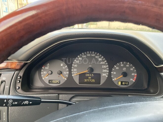 Mercedes E 240 2001, 378,000 km - 2.6 l - Ağdaş