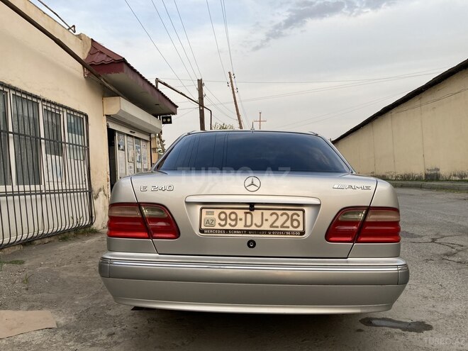 Mercedes E 240 2001, 378,000 km - 2.6 l - Ağdaş