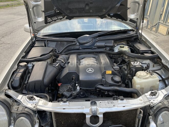Mercedes E 240 2001, 378,000 km - 2.6 l - Ağdaş