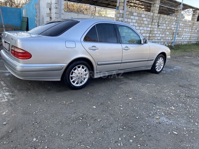 Mercedes E 240 2001, 378,000 km - 2.6 l - Ağdaş