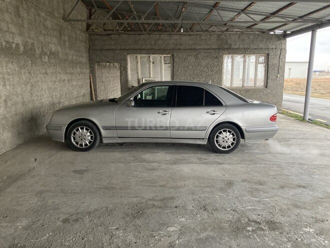Mercedes E 240 2001, 378,000 km - 2.6 l - Ağdaş