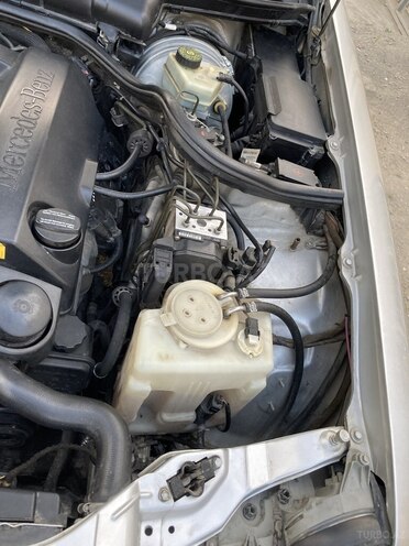 Mercedes E 240 2001, 378,000 km - 2.6 l - Ağdaş