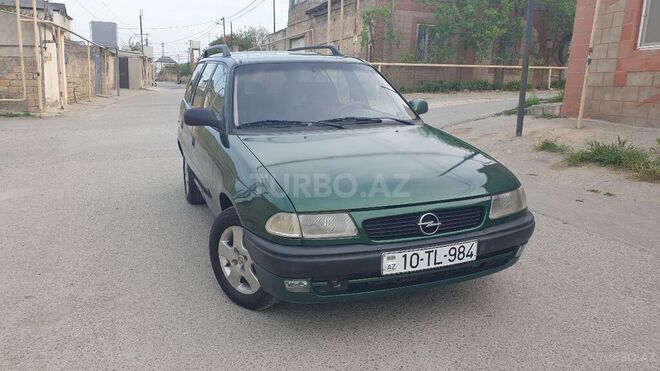 Opel Astra 1996, 300,000 km - 1.6 л - Bakı