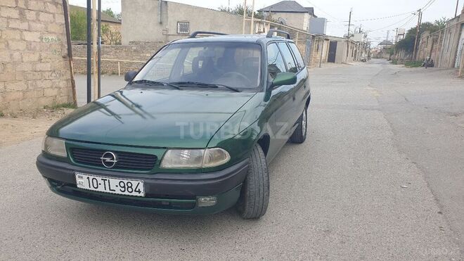 Opel Astra 1996, 300,000 km - 1.6 л - Bakı