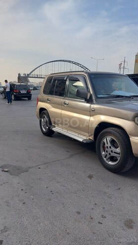Mitsubishi Pajero io 1999, 286,000 km - 1.8 l - Xırdalan